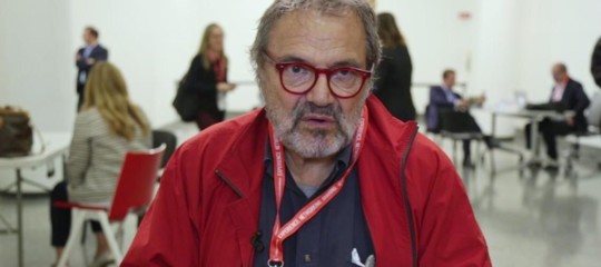 Migranti: Toscani, la politica non si rende conto di cosa accade