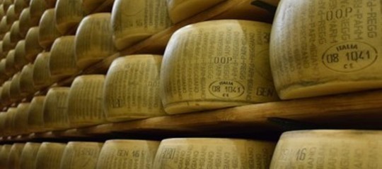 Perché Salvini e i produttori di formaggio stavolta esultano per i dazi di Trump