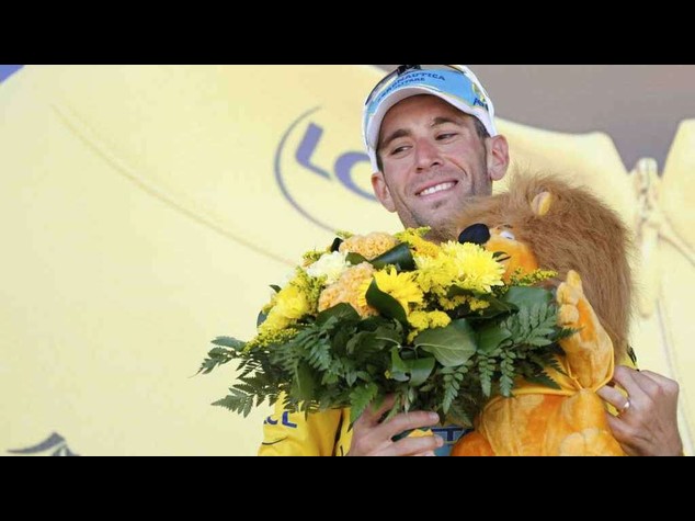 Ciclismo: Nibali 'padrone' del Tour de France, trionfa nel primo tappone alpino