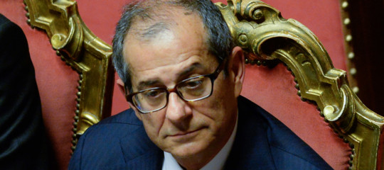 Tria: calo debito necessario per mantenere la fiducia dei mercati