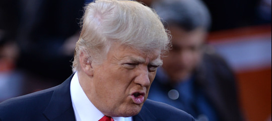 Trump contro l'Europa dell'accoglienza: "La Germania è un campo profughi"