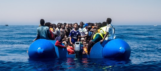 Migranti: bozza Ue, trasferimenti accelerati e controlli ai confini
