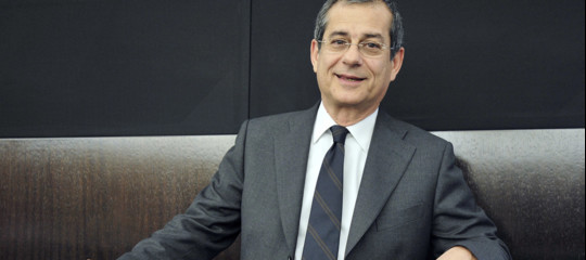 Tria: "Per il governo l'euro non è in discussione"