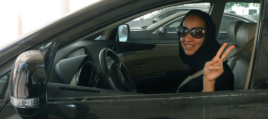 Da oggi le donne saudite possono guidare