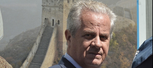Il successo di Scajola a Imperia contro il 'suo' centrodestra, spiegato dai giornali