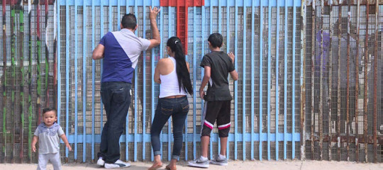 Usa: tribunale ordina di riunire le famiglie di migranti separate