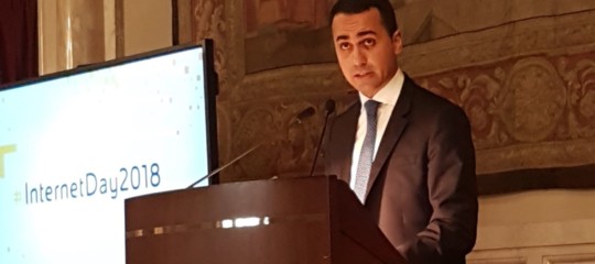Mezz'ora al giorno di lezioni di Internet (per tutti, anche per Di Maio)