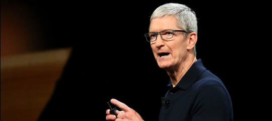 È tempo di vacanze all'insegna del 'digital detox' (lo dice anche Tim Cook)