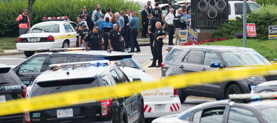 Assalto ad un giornale locale negli Usa, almeno 5 morti