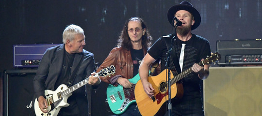 pearl jam sindaco riola sardo rita pavone