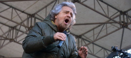 "Editto" di Grillo sulla Rai: "Due reti sul mercato, una senza pubblicità"