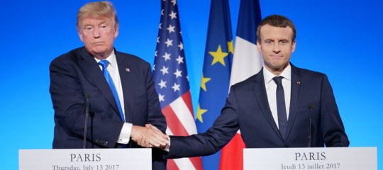 Trump avrebbe suggerito a Macron di lasciare la Ue
