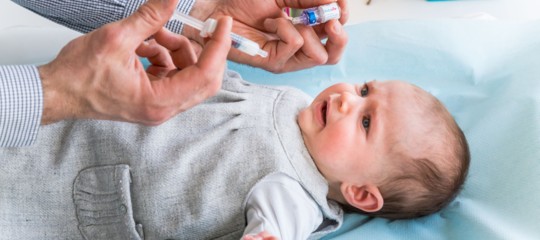 Obbligo dei vaccini a scuola, probabile rinvio dei termini per i certificati