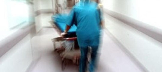 Gb: operatrice sanitaria arrestata per la morte di 8 neonati