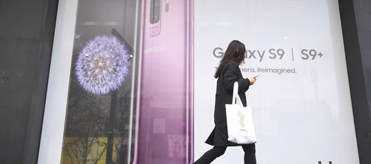 smartphone Samsung foto contatti