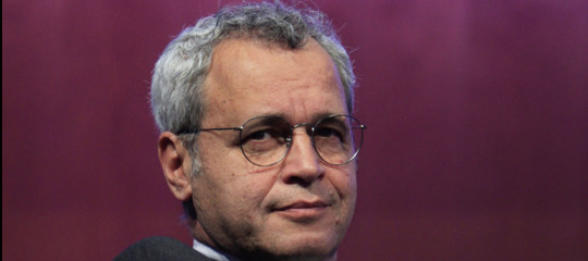 "Non mandatemi il curriculum, a settembre vi spiego"
