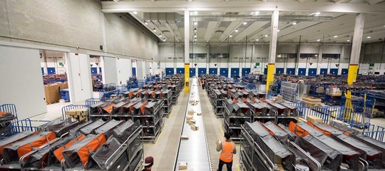 Nel 2018 Amazon creerà 1.700 nuovi posti di lavoro in Italia. Chi può candidarsi e dove