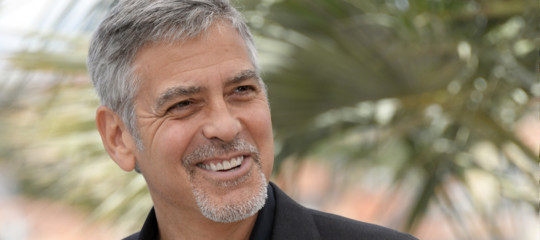 George Clooney ferito in Sardegna, investito in scooter da un auto
