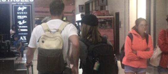Un flirt in aereo è diventato una seguitissima serie di tweet d'autore. In tempo reale