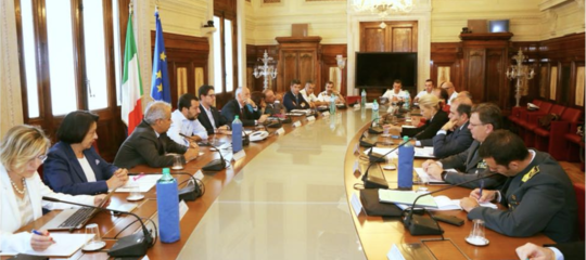 Salvini ha pubblicato una foto del tavolo sull'immigrazione convocato al Viminale