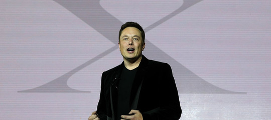 Elon Musk farà in Cina una fabbrica per costruire mezzo milioni di Tesla l'anno