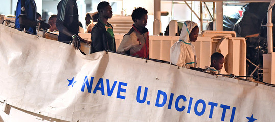 Migranti: dal Viminale nessuna indicazione sull'attracco della nave 'Diciotti'