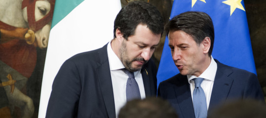 Francia e Malta accettano parte dei 450 migranti al largo della Sicilia