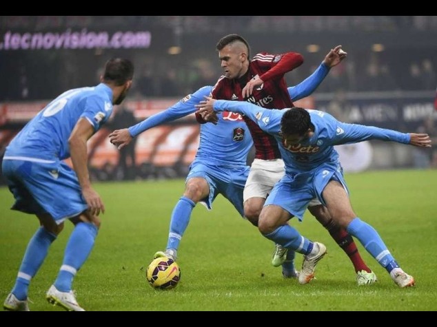 Serie A: Menez e Bonaventura in gol, Milan liquida il Napoli 2-0
