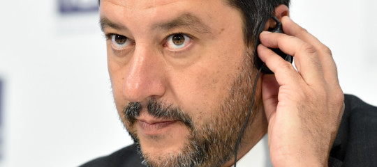 Salvini accusa l'Ue: se non riconosce sicuri i porti libici fa il gioco degli scafisti