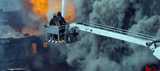Incendi in Svezia: l'Italia invia due Canadair