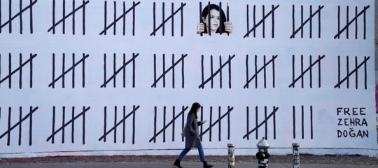 banksy artista curda dogan
