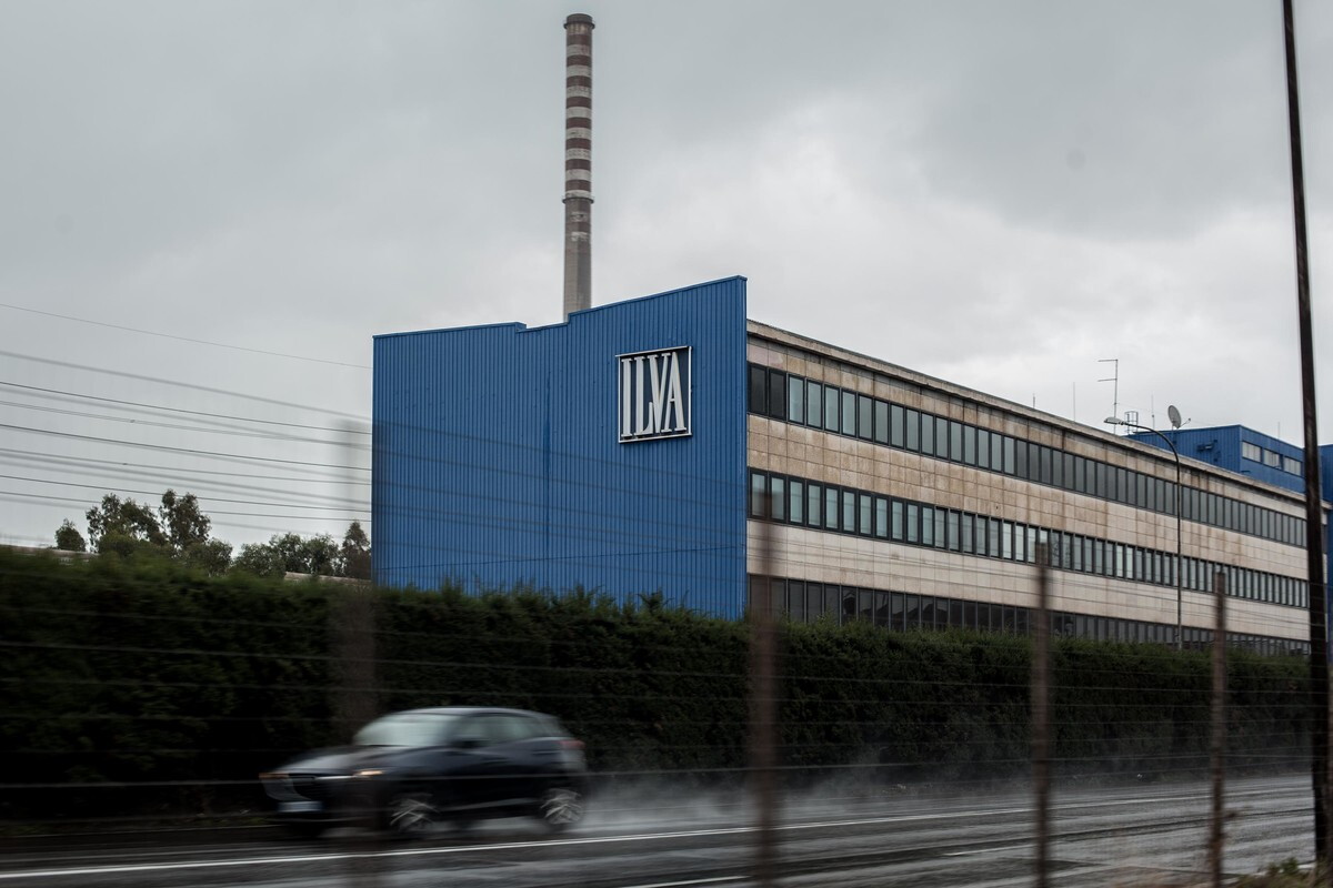 Rotta la trattativa governo - sindacati sull'ex Ilva: da domani 24 ore di sciopero