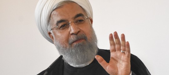 Rouhani avverte Trump: "Non giocare con l'Iran, potresti rimpiangerlo"