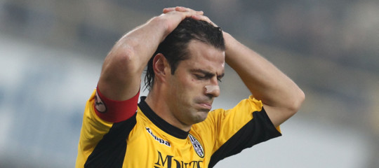 Calcio: il Parma resta in A ma partirà da -5; per Calaiò 2 anni di squalifica