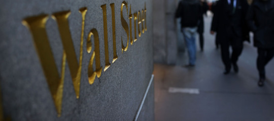 Wall Street: apertura debole, Fca -3,7% e Ferrari -5%