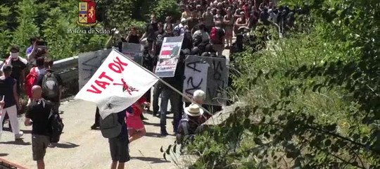 No Tav: marcia di protesta in Val di Susa, 20 persone denunciate