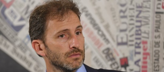 Fake news: Casaleggio, le leggo sui giornali di carta
