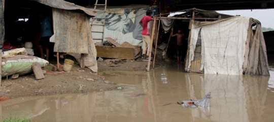 India: almeno 49 morti per piogge e inondazioni nel nord