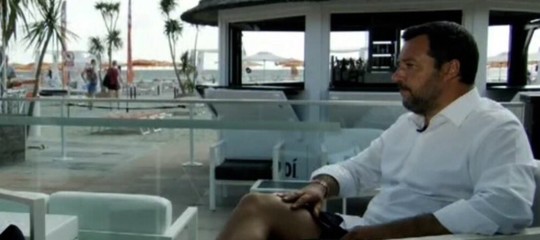 Salvini: rimanderemo a casa gli ultimi 135 migranti sbarcati a Lampedusa