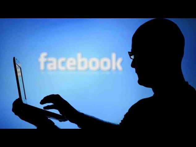 Buon anniversario alle coppie, da oggi gli auguri da Facebook