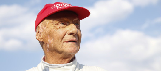 Lauda: l'ex pilota è uscito dal coma artificiale