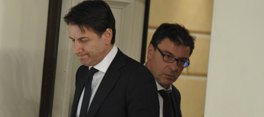Giorgetti teme un attacco dei fondi speculativi all'Italia a fine agosto