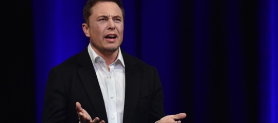 Il motivo che ha portato Musk a privatizzare Tesla sono i soldi dei sauditi