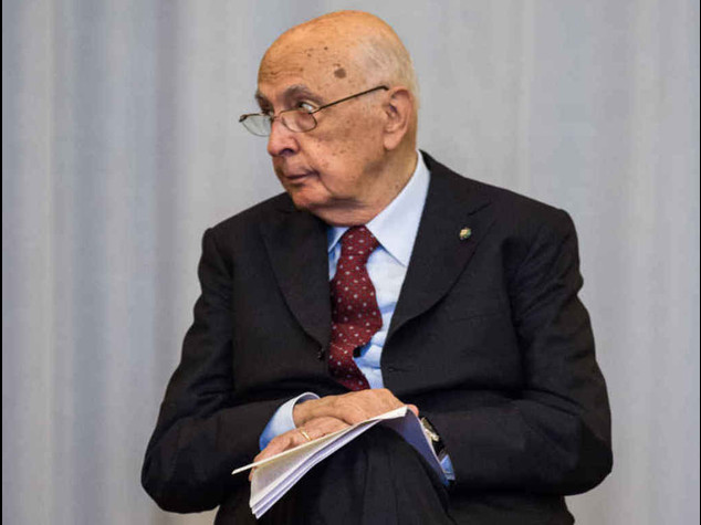 Stallo Consulta, ira di Napolitano Lungo vertice Berlusconi-Renzi