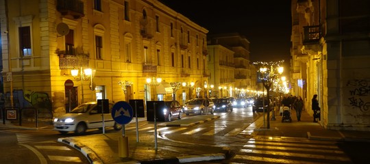 aggressione vasto faccetta nera