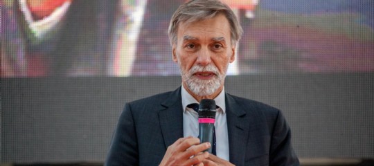 Cosa ha detto Delrio a Rimini sul crollo del ponte Morandi