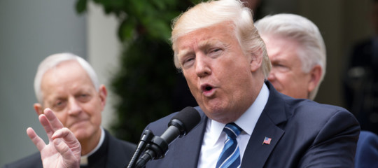 Dazi, Trump: metteremo tassa 25% su ogni auto che viene dall'Ue