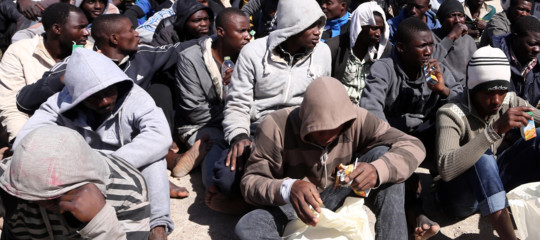 Migranti: muore in centro accoglienza, commenti Fb "uno in meno"