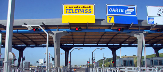 Truffe autostrada denunciato Foggia