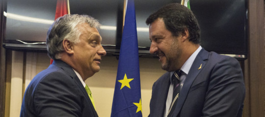 Macron oppositore Orban Salvini